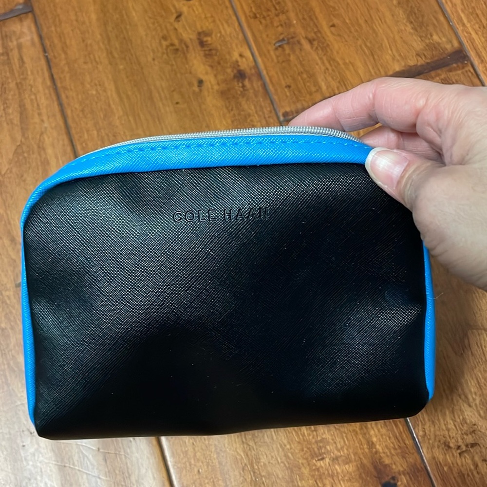 COLE HAAN For American Airlines Black Blue Toiletry Bag Preowned